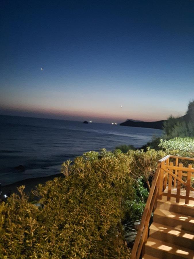 Voula Beach Léntas Dış mekan fotoğraf