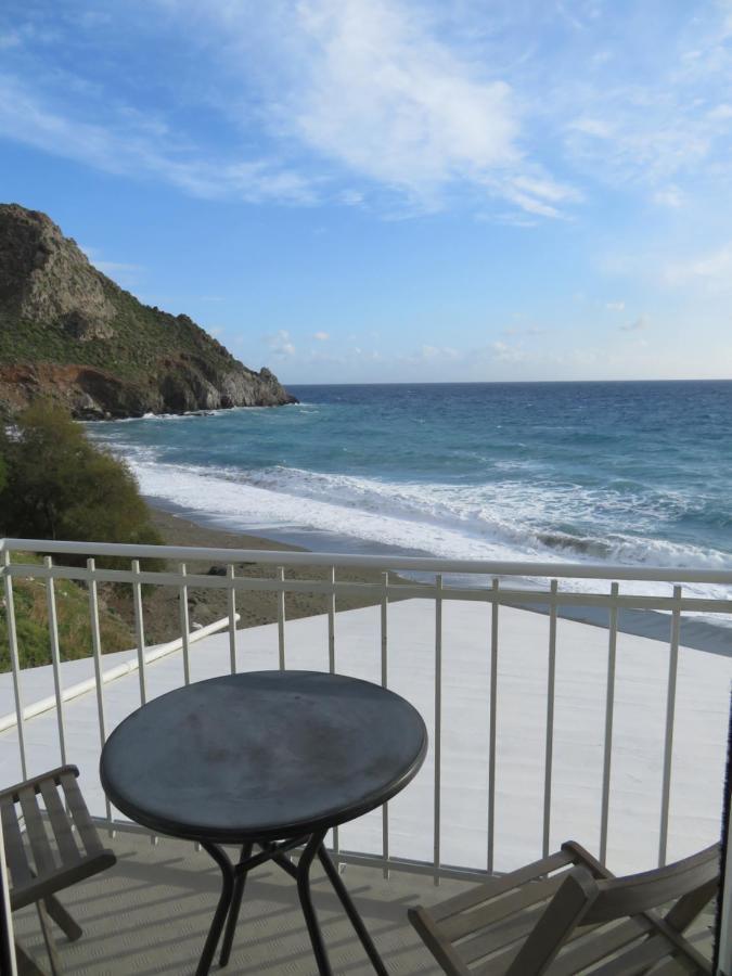 Voula Beach Léntas Dış mekan fotoğraf